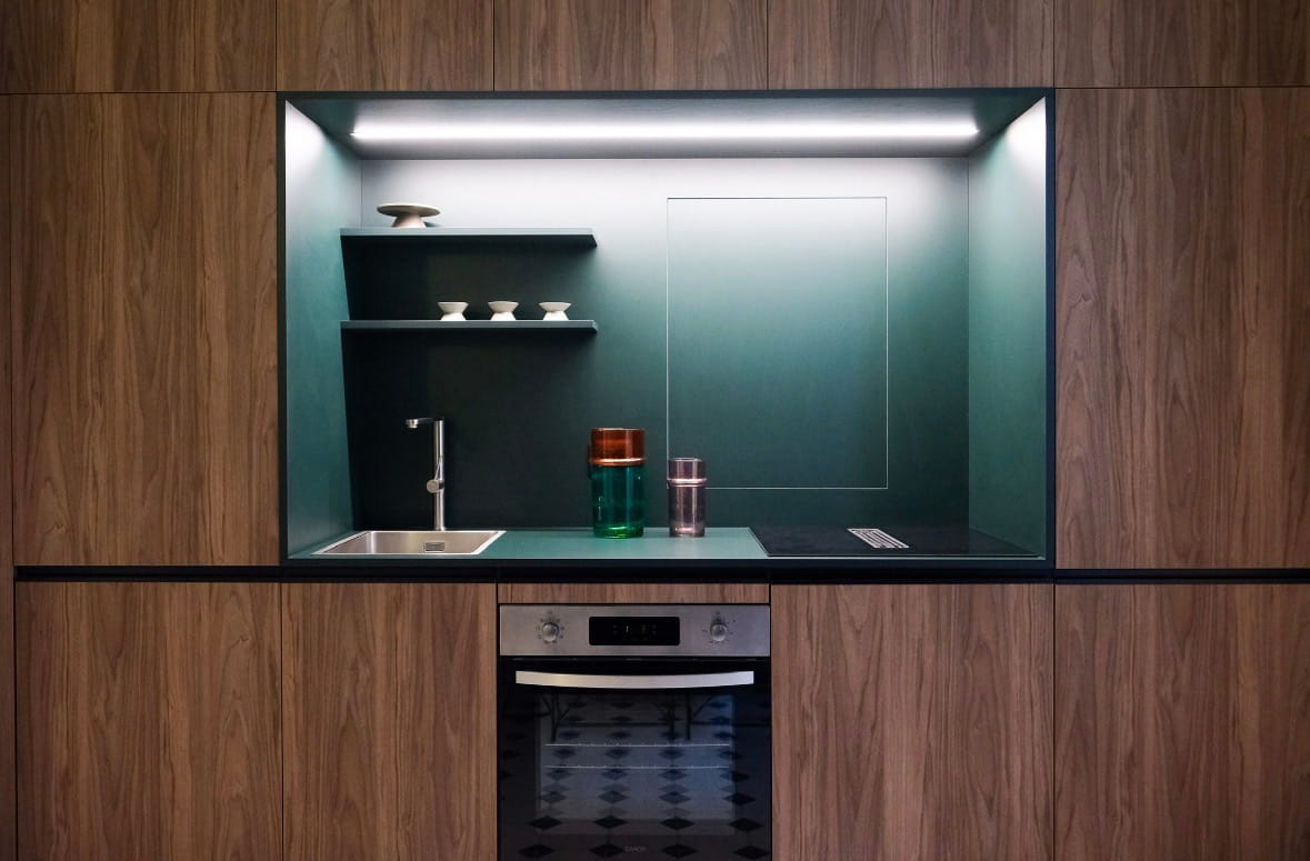 Townhouse LL: un dialogo silenzioso tra interno e città