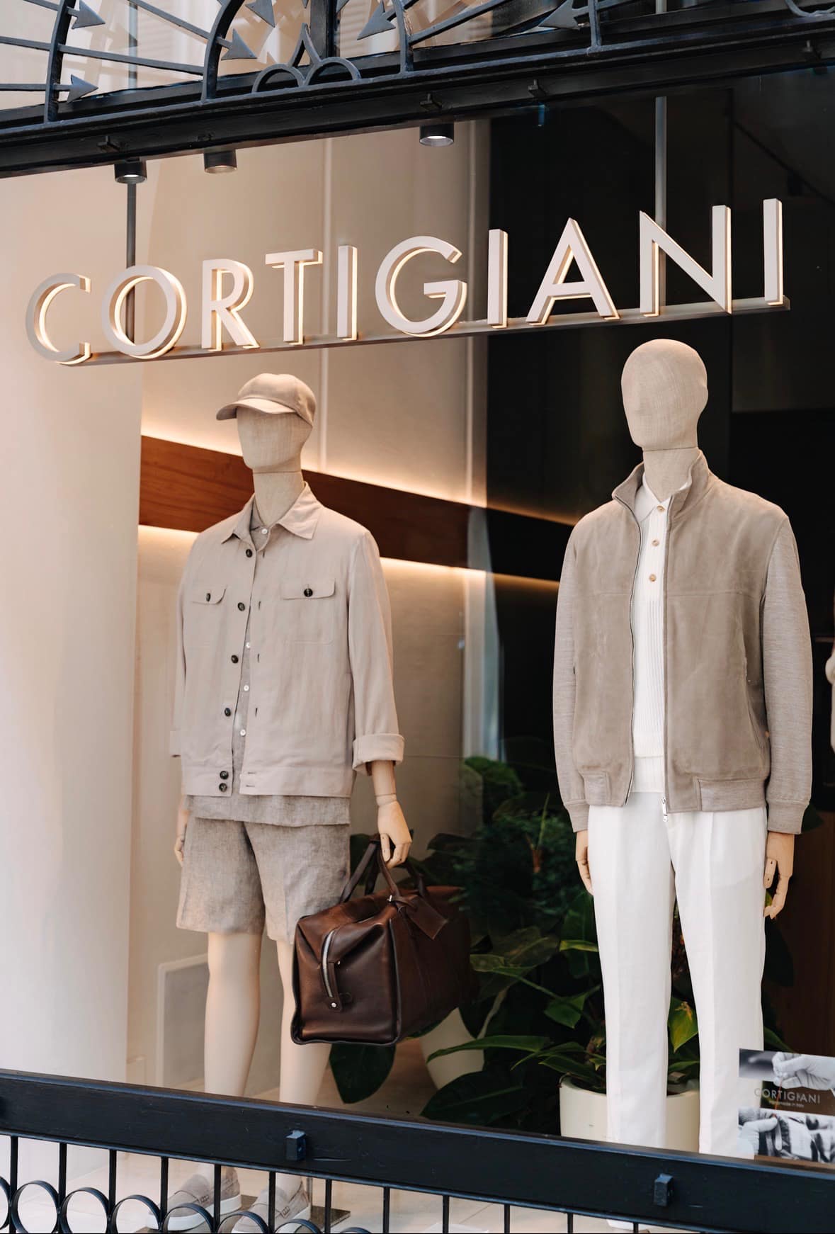 Cortigiani SS27: l’eleganza autentica incontra il volto del nuovo gentleman italiano