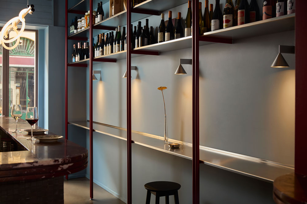 Burbero, il nuovo indirizzo milanese dove vino, cucina e design si incontrano